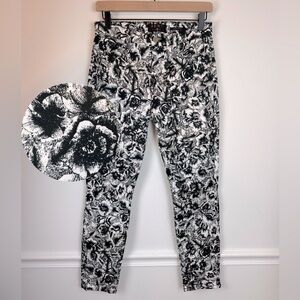 JEN 7 By 7 FOR ALL MANKIND Black & White Floral Ankle Skinny Jeans | Size 4